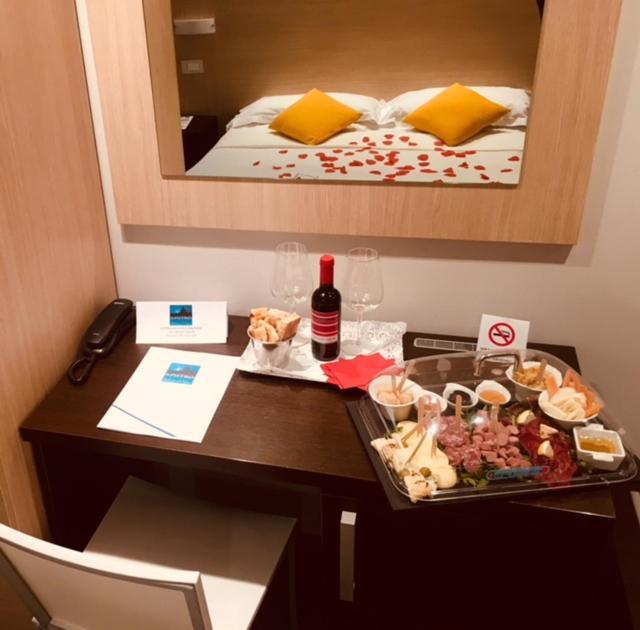 Relais San Pietro Hotel Roma Ngoại thất bức ảnh