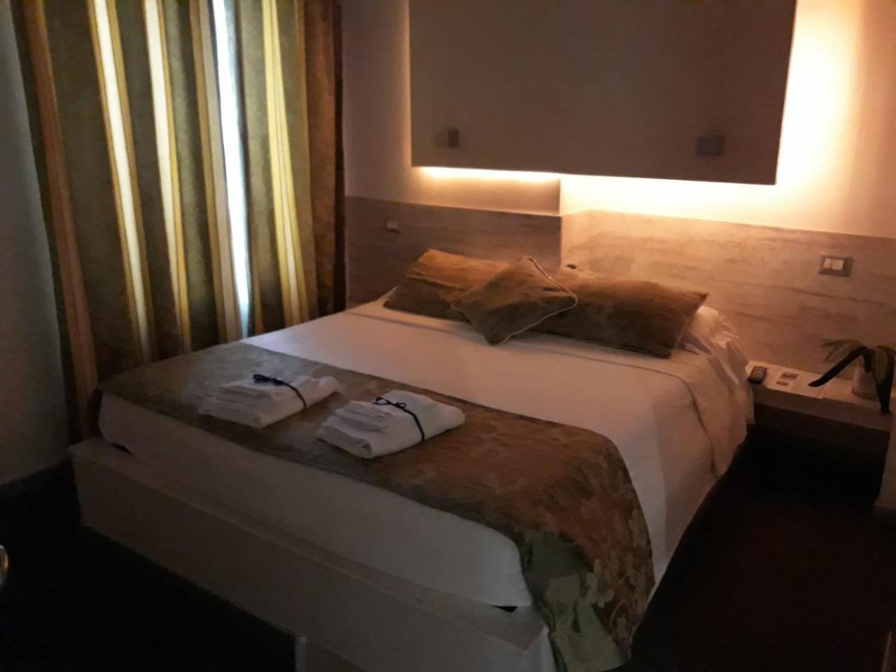 Relais San Pietro Hotel Roma Ngoại thất bức ảnh